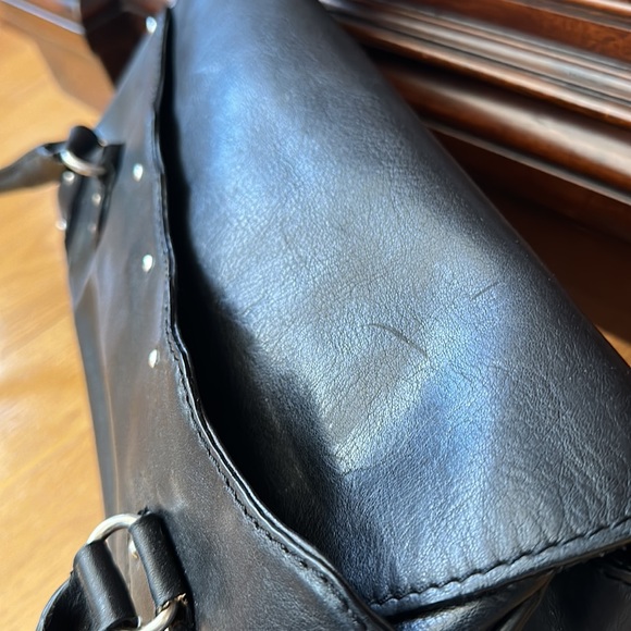 Michael Kors black leather pocketbook - Picture 2 of 6